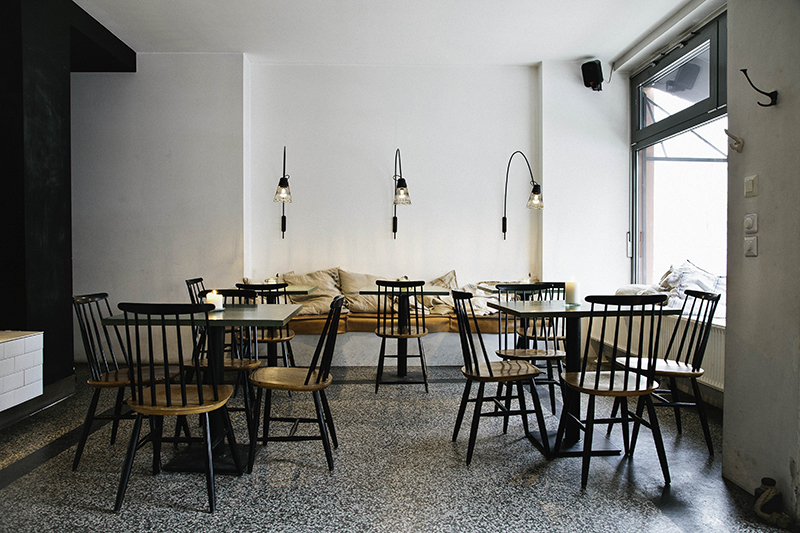 Aunt Benny café