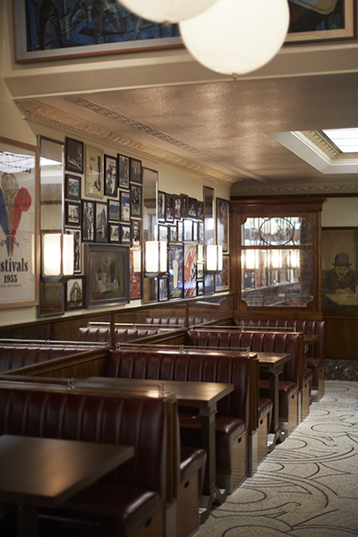 Colbert Café-4