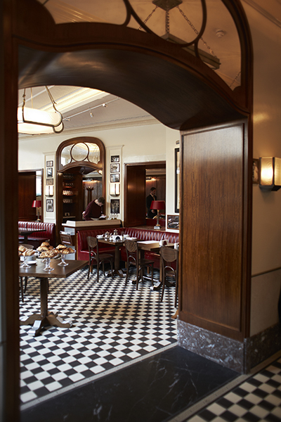 Colbert Café-5