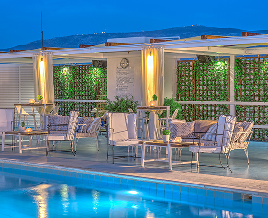 Panorama Restaurant & Pool Bar του Athens Ledra Hotel 
