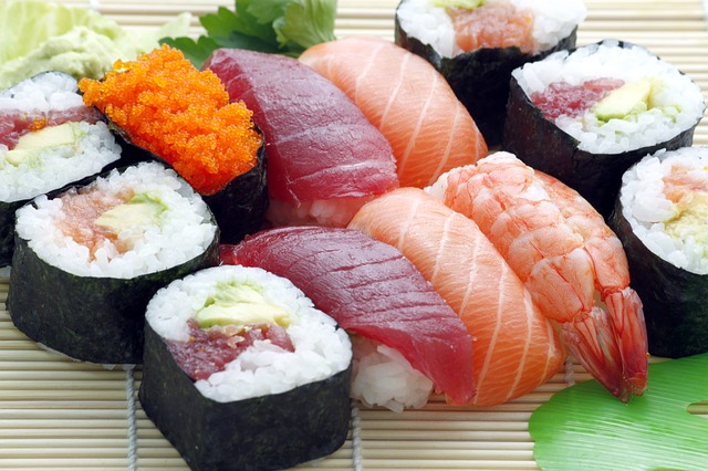 12 διαφορετικά είδη sushi με 11 διαφορετικά ψάρια!